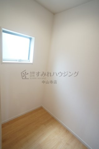 レミエ宝塚の収納|洗面所奥の収納スペースです