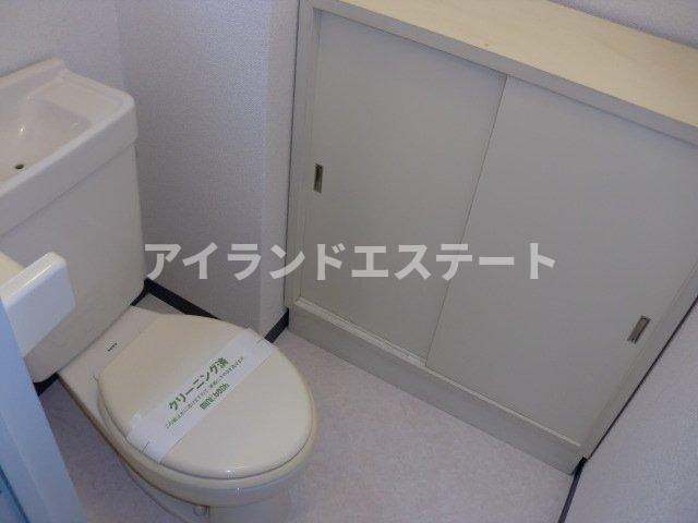 NSハイム　バストイレ別　脱衣所　角住戸のトイレ
