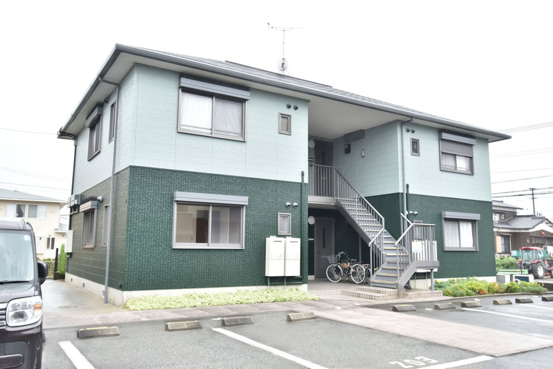 フォンテーヌ宮ノ陣ⅢB棟の駐車場|駐車場に車を止められます