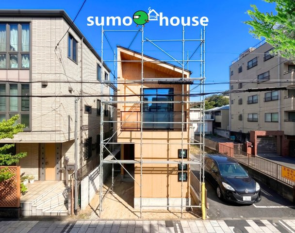 創作住宅　青木町の前面道路含む現地写真|前面道路含む現地写真です