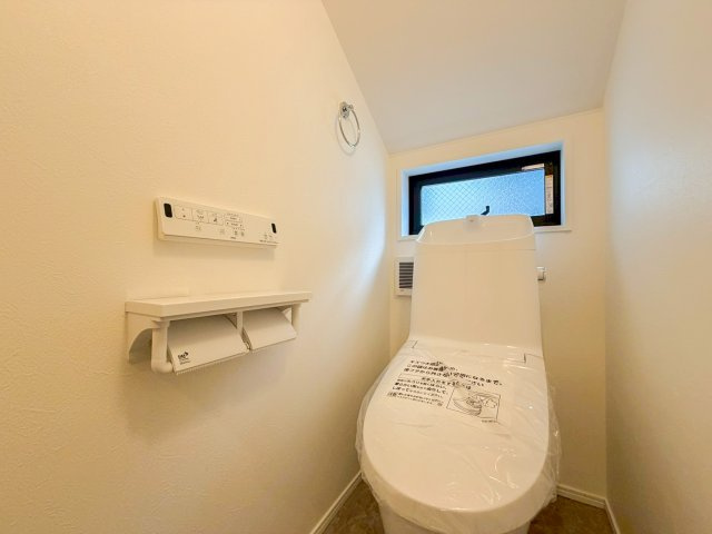 御所山町062のトイレ|シンプルで使いやすいトイレです