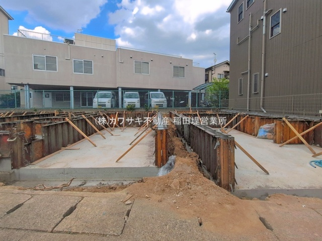 【前面道路含む現地写真】 | 多摩区菅１丁目　全3棟