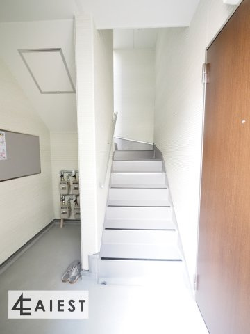 シャルム名古屋Ⅱのエントランス