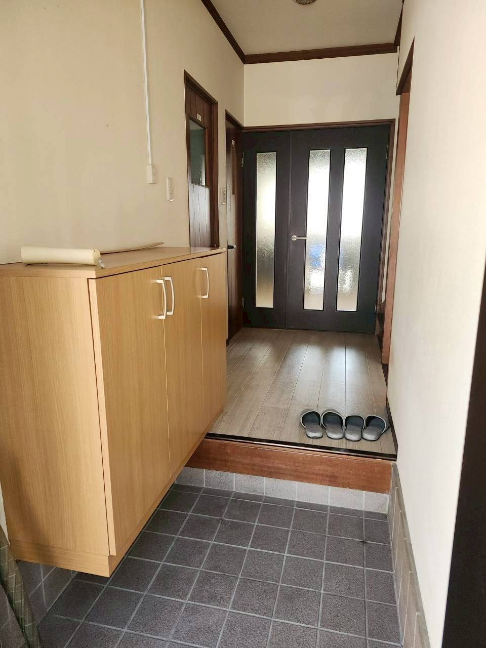 高石市羽衣２丁目戸建の玄関
