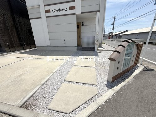 【エントランス】 | 【仲介手数料０円】相模原市南区麻溝台5丁目5期　中古一戸建て | 相模原市南区麻溝台5丁目5期　中古一戸建て