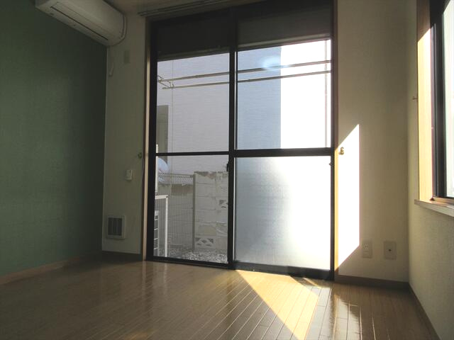 【寝室】
