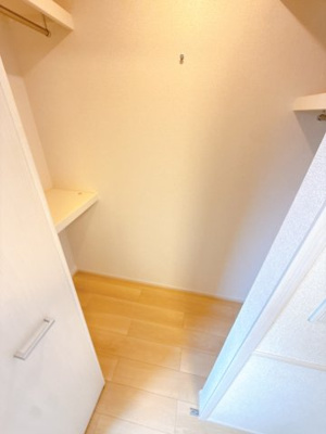 【収納】 | ハイグレイス５番館 | ※同物件、同タイプ、間取り反転のお部屋です