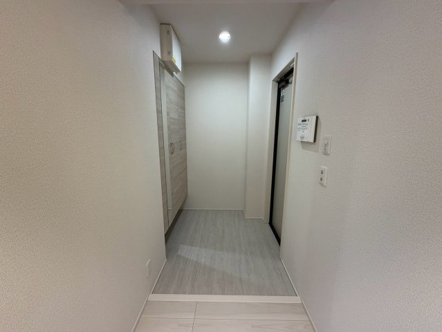 D-ROOM中小阪の玄関