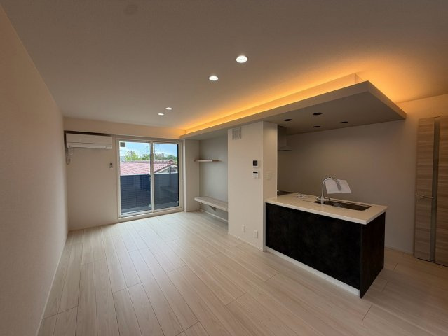 D-ROOM中小阪