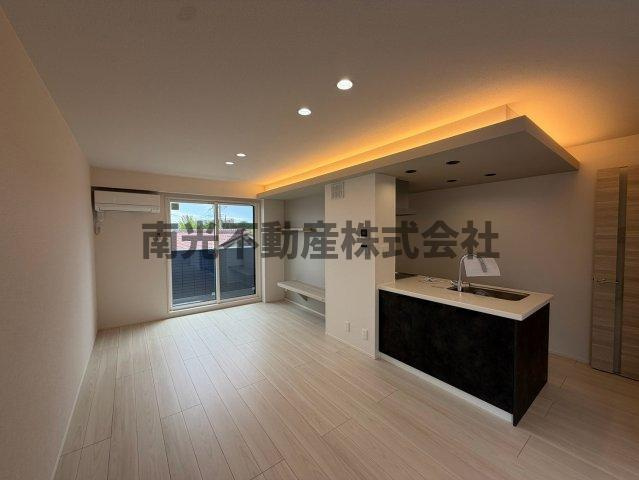 D-ROOM中小阪