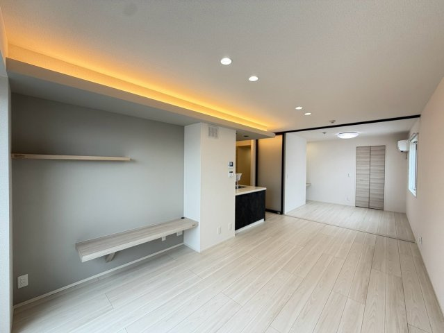 D-ROOM中小阪の内装