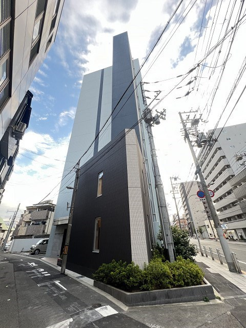 アール大阪リュクスの外観