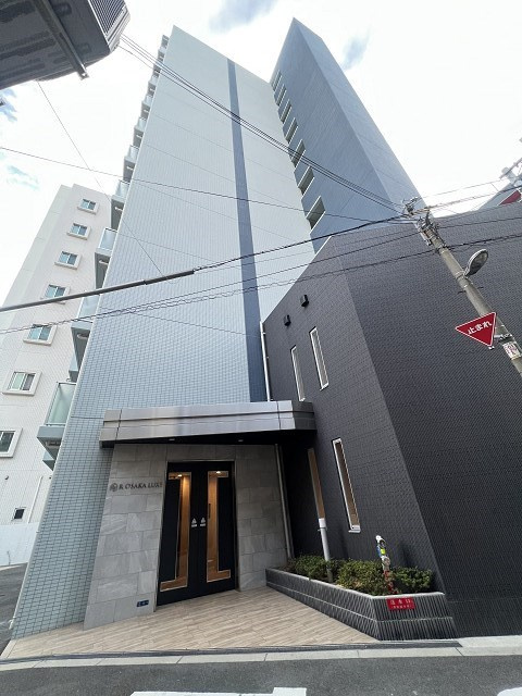 アール大阪リュクスの外観