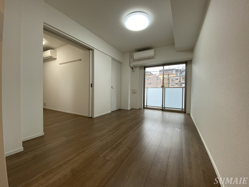 ティモーネプレミアム東十条の居間・リビング