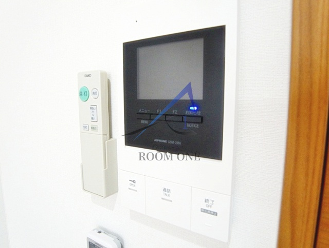 grandir西新井大師のセキュリティ|モニター付きインターホンです。