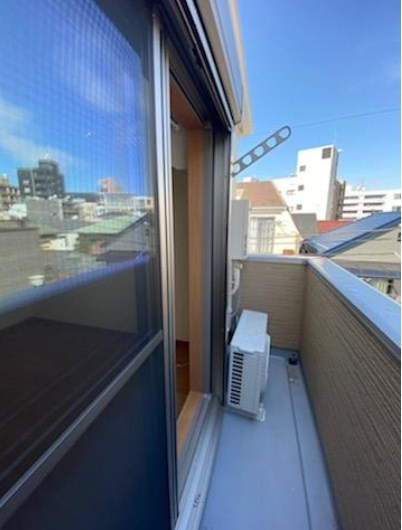 杉並区梅里２丁目のアパートのバルコニー