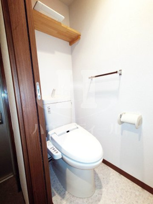 【トイレ】 | ヒルトップ2011 | 落ち着いた色調のトイレです