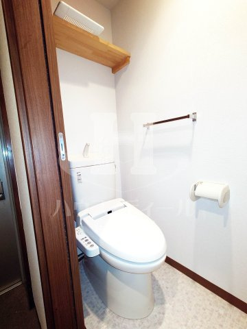【トイレ】 | ヒルトップ2011 | 落ち着いた色調のトイレです