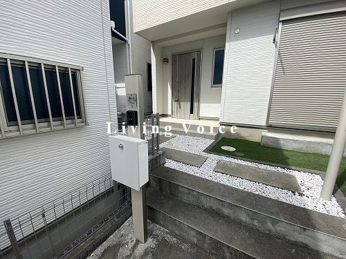 【エントランス】 | 【仲介手数料０円】茅ヶ崎市甘沼　中古一戸建て | 茅ヶ崎市甘沼　中古一戸建て