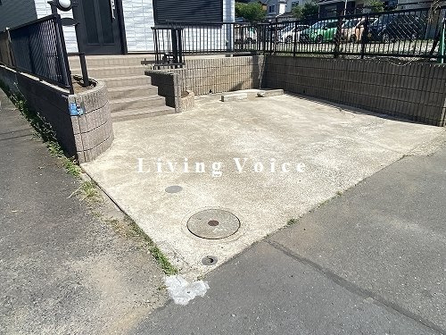 【駐車場】 | 【仲介手数料０円】茅ヶ崎市香川3丁目　中古一戸建て | 茅ヶ崎市香川3丁目　中古一戸建て