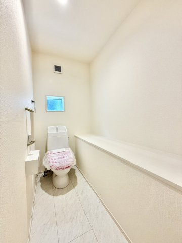 泉南市男里７丁目　新築戸建のトイレ