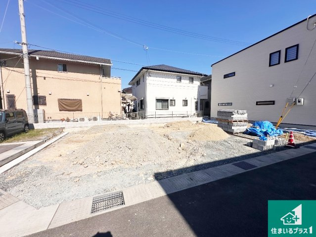 高砂市阿弥陀町北池　第2期　新築一戸建ての外観|周辺は落ち着いた街並みの住宅地！子育てがしやすい住環境です！まだ未完成ですが、現地でしかわからない事もございます。是非一度ご覧ください。