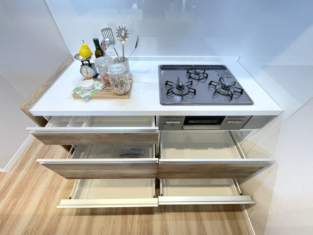 じょい下鴨のキッチン|コンロ下収納