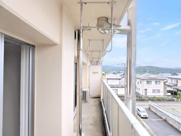 ビレッジハウス滝沢大崎2号棟のバルコニー|ビレッジハウスの同一物件・同一タイプの間取りの写真です