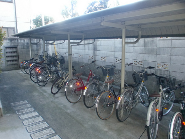 ディアナコートの駐車場|★屋根付自転車駐輪場★