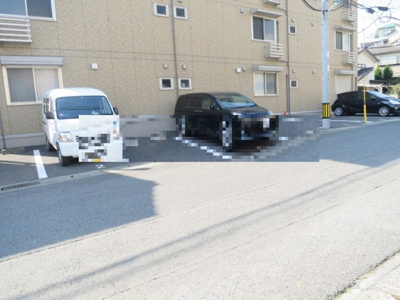【駐車場】 | ＰＥＡＣＥＦＵＬＬＹ | 駐車場
