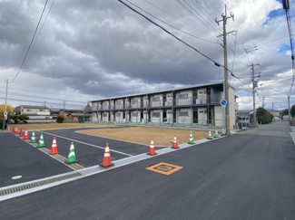 【前面道路含む現地写真】