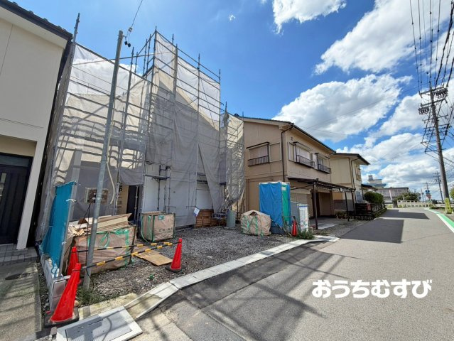 春日井市新開町2期1棟(全1棟)の前面道路含む現地写真