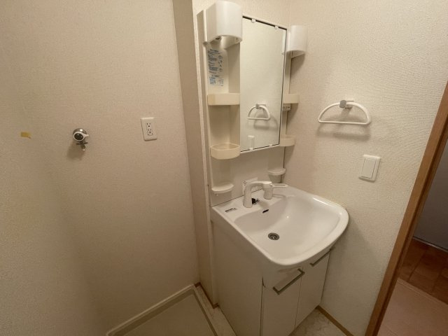 クレスト西宮東の洗面所
