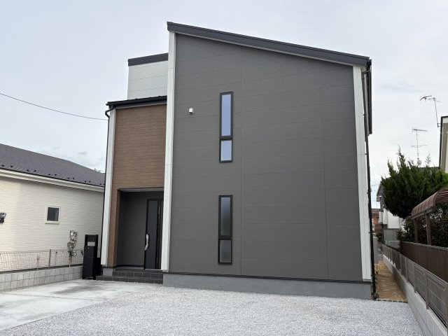 【前面道路含む現地写真】 | 深谷市稲荷町北第3　LiveleGarden.s　新築戸建　全3棟　1号棟