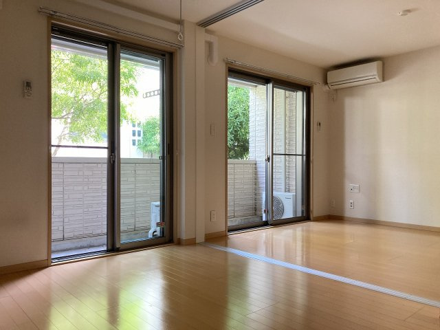 ＴＲＥＭＡＲＫの居間・リビング