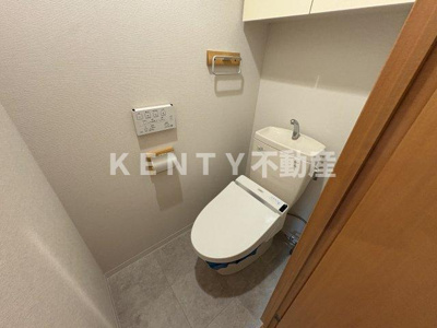 【トイレ】 | DeLCCS大森 | 落ち着いた色調のトイレです