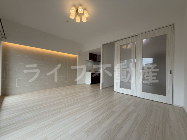 プレジオ玉造の居間・リビング