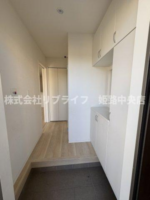 【玄関】 | 岡田戸建て