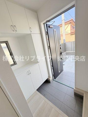 【玄関】 | 岡田戸建て