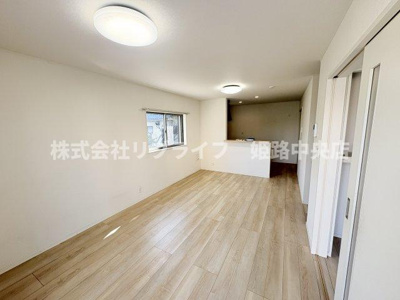 【居間・リビング】 | 岡田戸建て