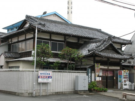 ジオ・ステージ春日町の周辺