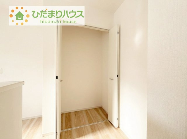 【キッチン】 | 取手市戸頭17期　新築戸建　1号棟 | パントリー完備で散らかりがちなキッチン回りもラクラクお片付けできちゃいます！(*^-^*)