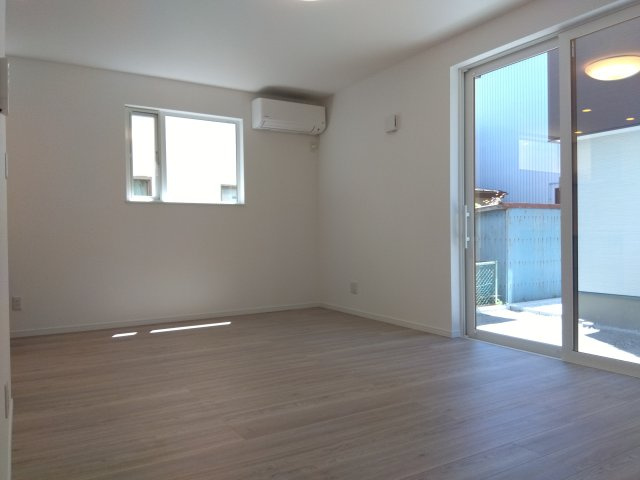 八戸市江陽１丁目の居間・リビング|LDK：14.12帖エアコン付き