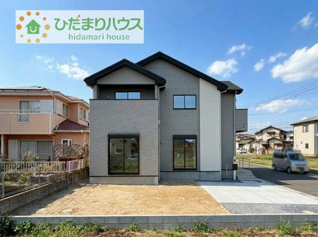 【外観】 | 取手市戸頭17期　新築戸建　2号棟 | たっぷりの陽光と心地よい風が舞い込む住まい♪
