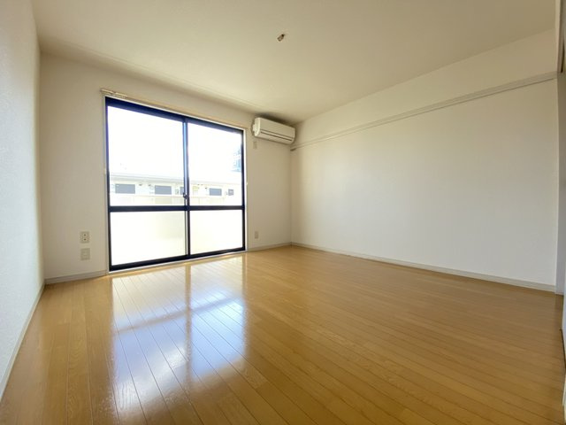 グレース萩野町　Ｂ棟の洋室|写真は同建物の別のお部屋です。