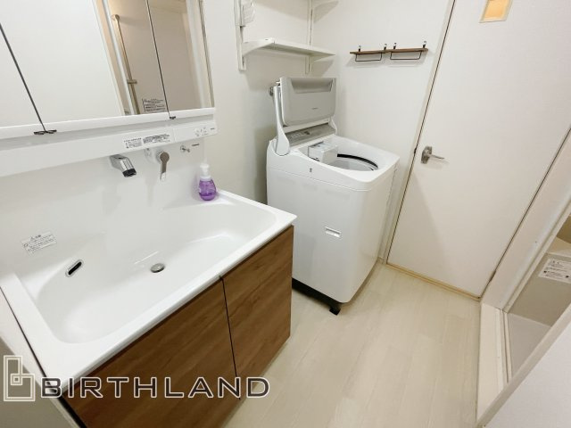 中古マンション　バースランド郡山　の独立洗面台