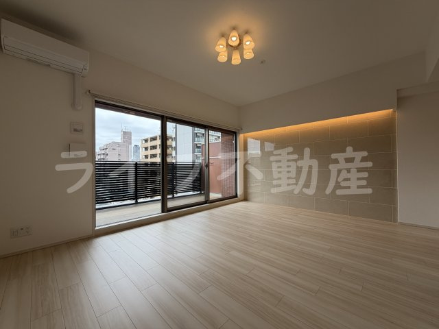 プレジオ玉造の居間・リビング