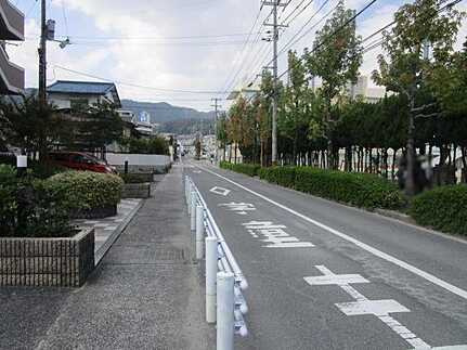 アスティア東山本の周辺