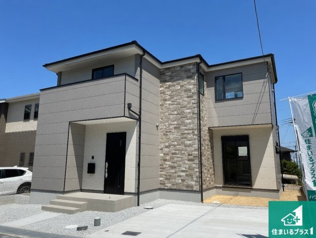 宝塚市中山五月台　第4期　新築一戸建ての外観|お客様に長く安心して住んでいだだける事にこだわった家づくり！住んでからのアフターサービスにもしっかりと取り組んでいます！