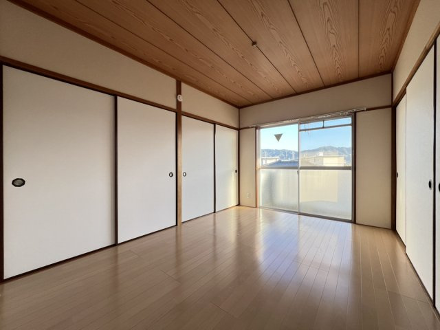 ブライトマンションの洋室